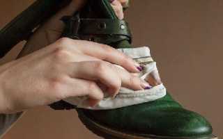 Как почистить ботинки в домашних условиях?