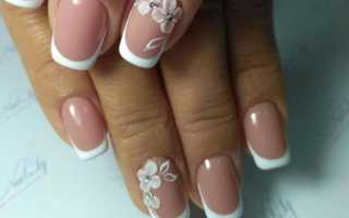 «Вишенка» образа невесты – красный свадебный маникюр: однотонный и с белым цветом