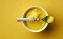 Модный женский свитер в горчичном цвете: правила выбора, поиск гармоничных цветовых дополнений и подборка стильных образов